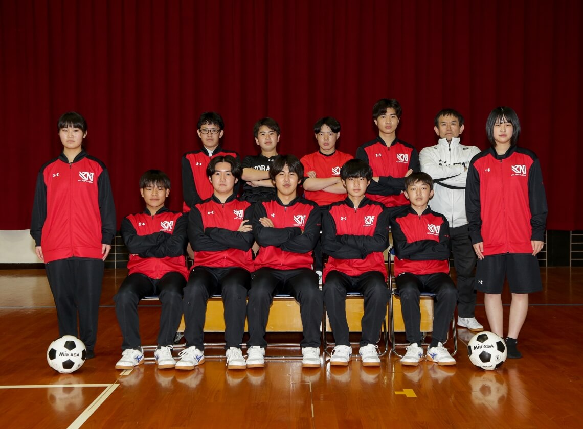 小林西高等学校 サッカー部の部員の写真
