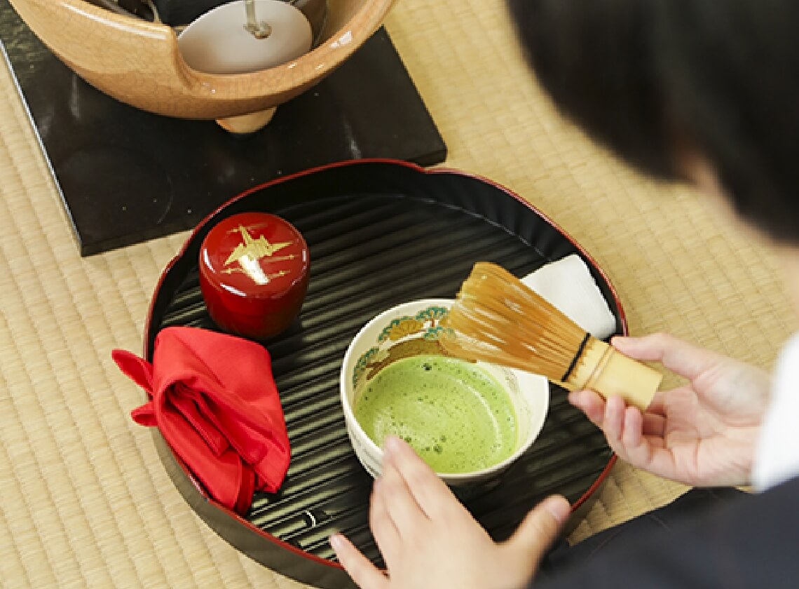 小林西高等学校 茶道部の部員の写真