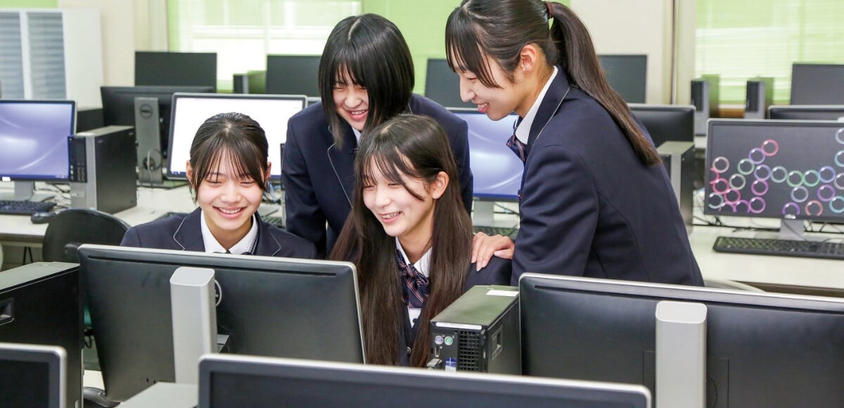 小林西高等学校 ビジネス総合科ビジネスコース授業の写真