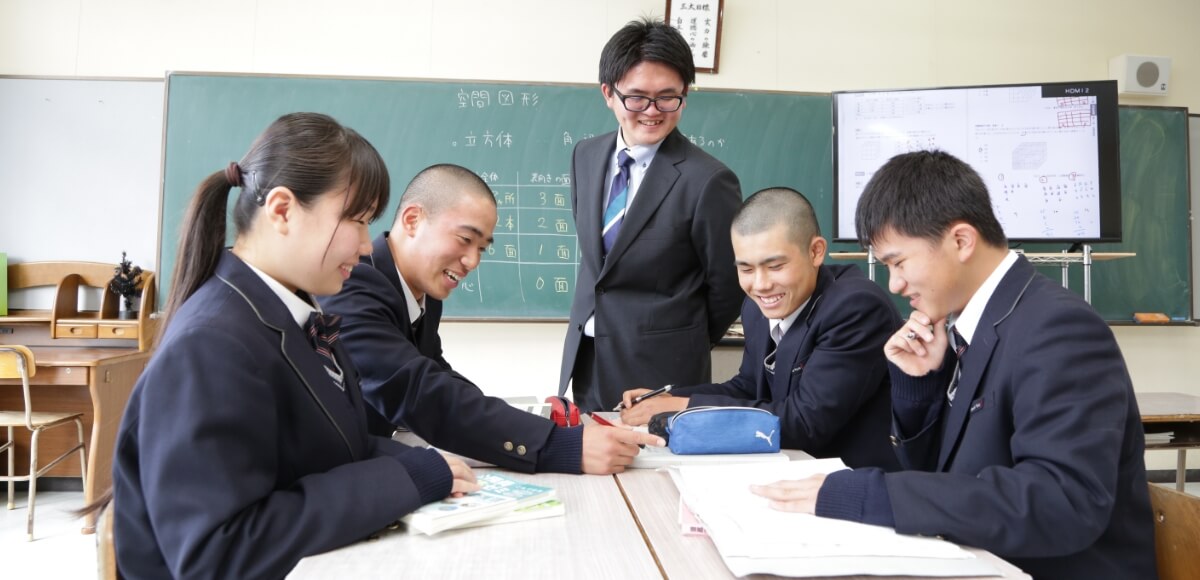 小林西高等学校 ビジネス総合科公務員コース授業の写真