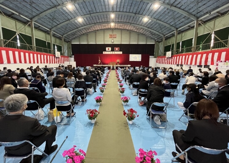 小林西高等学校 卒業式の写真